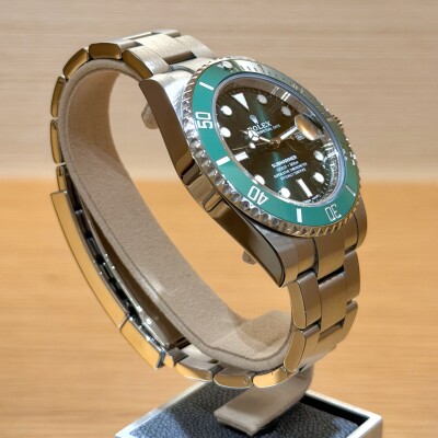 Rolex Submariner Date 40 – Réf. 116610LV – Acier – Cadran Vert – Bracelet Oyster – Full Set