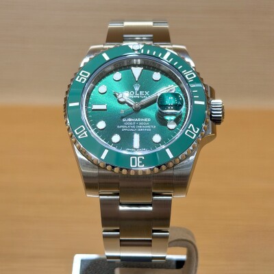 Rolex Submariner Date 40 – Réf. 116610LV – Acier – Cadran Vert – Bracelet Oyster – Full Set
