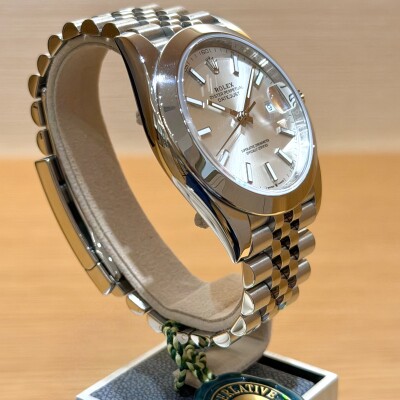 Rolex Datejust 41 – Réf. 126300 – Acier – Cadran Argent – Bracelet Jubilee – Full Set 2023