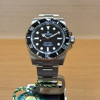Rolex Submariner 40 – Réf. 114060 – Acier – Cadran Noir – Bracelet Oyster – Full Set 2016