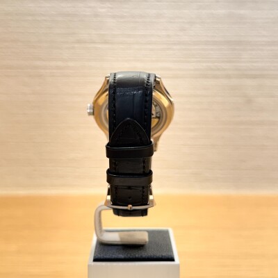 Patek Philippe Annual Calendar Moon Phases 40 – Réf. 5205G-013 – Or Blanc – Cadran Noir – Bracelet Cuir