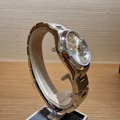 Rolex Oyster Perpetual 31 – Réf. 277200 – Bracelet Oyster – Full Set 2023