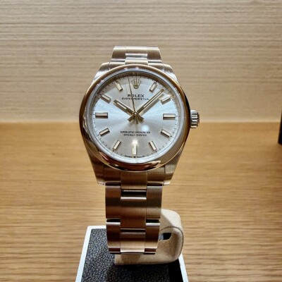 Rolex Oyster Perpetual 31 – Réf. 277200 – Bracelet Oyster – Full Set 2023