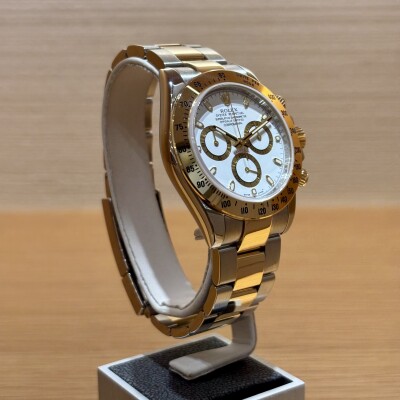 Rolex Cosmograph Daytona 40 – Ref. 116523 – Oyster Bracelet – 2009 – Full Set