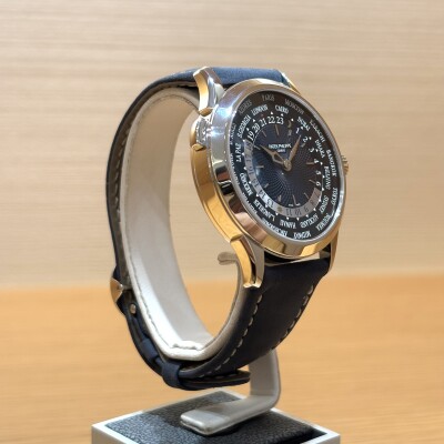 Patek Philippe World Time 5230P-001 – État neuf – Full Set