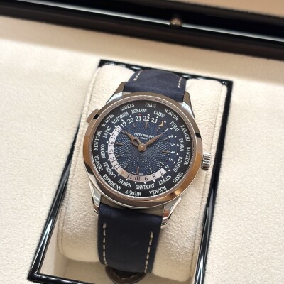 Patek Philippe World Time 5230P-001 – État neuf – Full Set