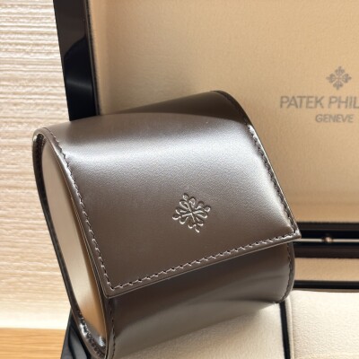 Patek Philippe Nautilus Quantieme Perpetuel - 5740/1G-001 - 40mm - 2022 - Full-Set