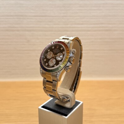 Rolex Cosmograph Daytona Rainbow 40 – Ref. 116599RBOW – White Gold – Rainbow Sapphire Bezel – Oyster Bracelet – Full Set