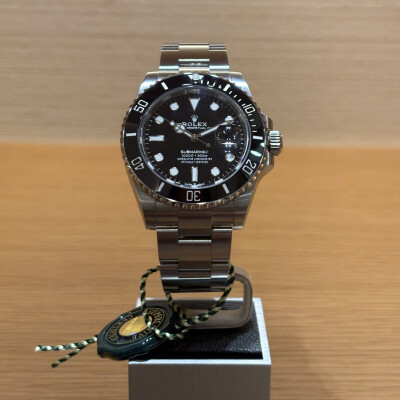 Rolex Submariner Date 41 – Ref. 126610LN – Steel – Black Dial – Oyster Bracelet – Full Set 2024