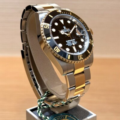 Rolex Submariner Date – Ref. 126613LN – Steel & Yellow Gold – Black Dial – Black Bezel – Full Set 2025