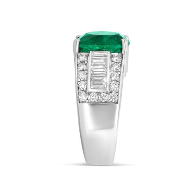 Arcades d’Émeraude Ring – 18K White Gold, Oval Emerald and Diamonds
