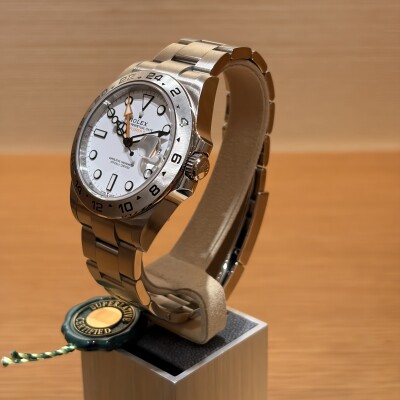 Rolex Explorer II - Ref. 226570 - 2025 - Stainless Steel - 42 mm - White Dial