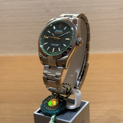 Rolex Milgauss - Ref. 116400GV - 2016 - Stainless Steel - 40 mm - Black Dial - Green Sapphire Crystal