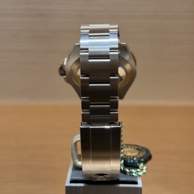 Rolex Submariner - Ref. 124060 - 2022 - Stainless Steel - 41 mm - Black Dial