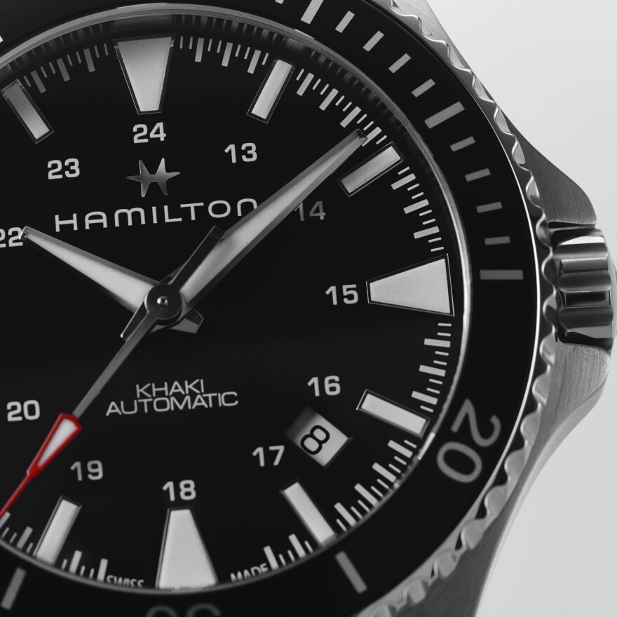 Montre Hamilton Khaki Navy Scuba Auto H82335131