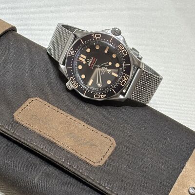 Montre OMEGA Seamaster Diver 300M Co-Axial Master Chronometer Edition 007 42mm