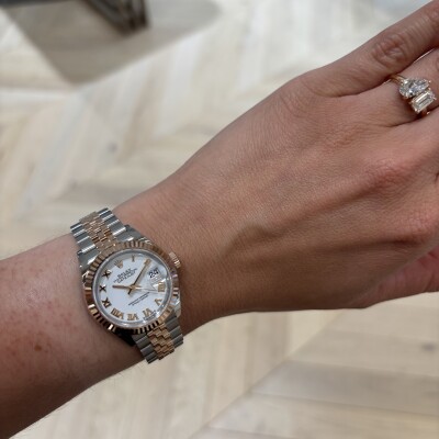Lady-Datejust 28 mm, acier Oystersteel et or Everose