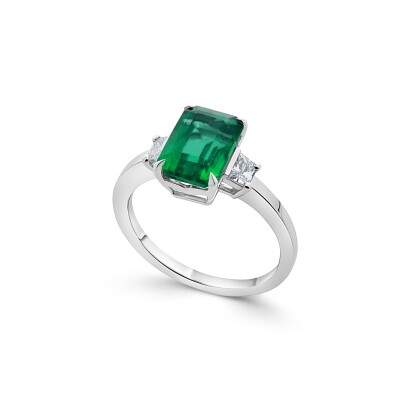 Bague Olympe en or blanc, émeraude et diamants
