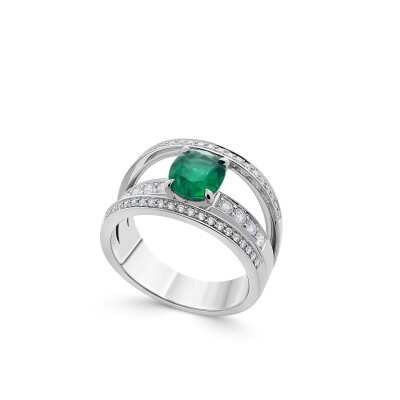 Bague Trilogie Emeraude taille coussin & Diamants
