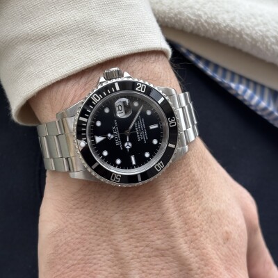 Montre Rolex Submariner Date lunette noire