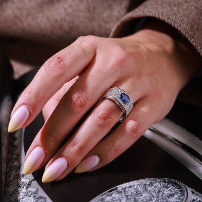 Bague Prestige Pavé diamants et Saphir