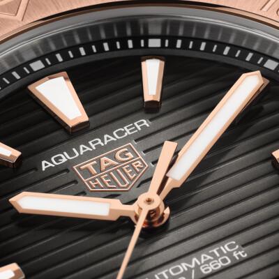 Montre TAG Heuer Aquaracer Professional 200 Date Automatic 40mm