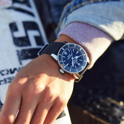 Montre Breitling Superocean Heritage II B20 Automatic 42
