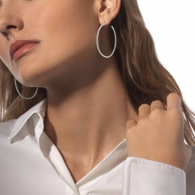 Boucles d'oreilles créoles Messika Gatsby MM en or blanc et diamants