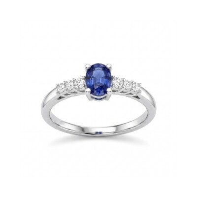 Bague TARA en or blanc, saphir taille ovale et diamants