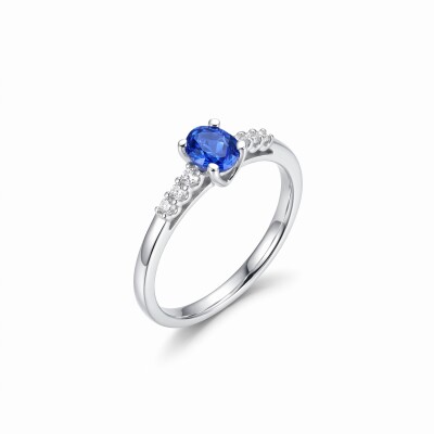 Bague TARA en or blanc, saphir taille ovale et diamants