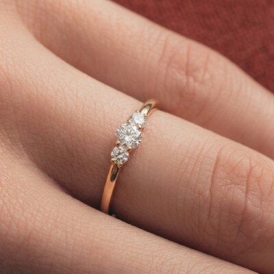 Bague Trilogie en or rose et diamants