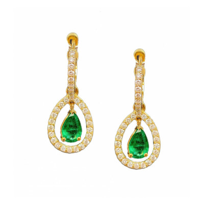 Boucles d'oreilles émeraudes et diamants