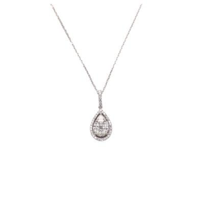 Collier or blanc et pavage diamants