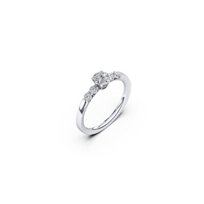 Solitaire accompagné en or blanc et diamants 0.50ct