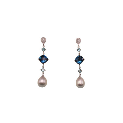 Boucles d'oreilles Isabelle langlois en or blanc, topaze london blue, apatite, perle et diamants