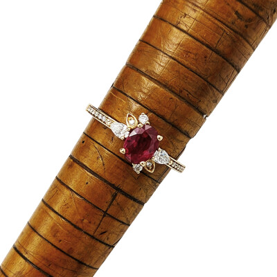 Bague Solitaire accompagné