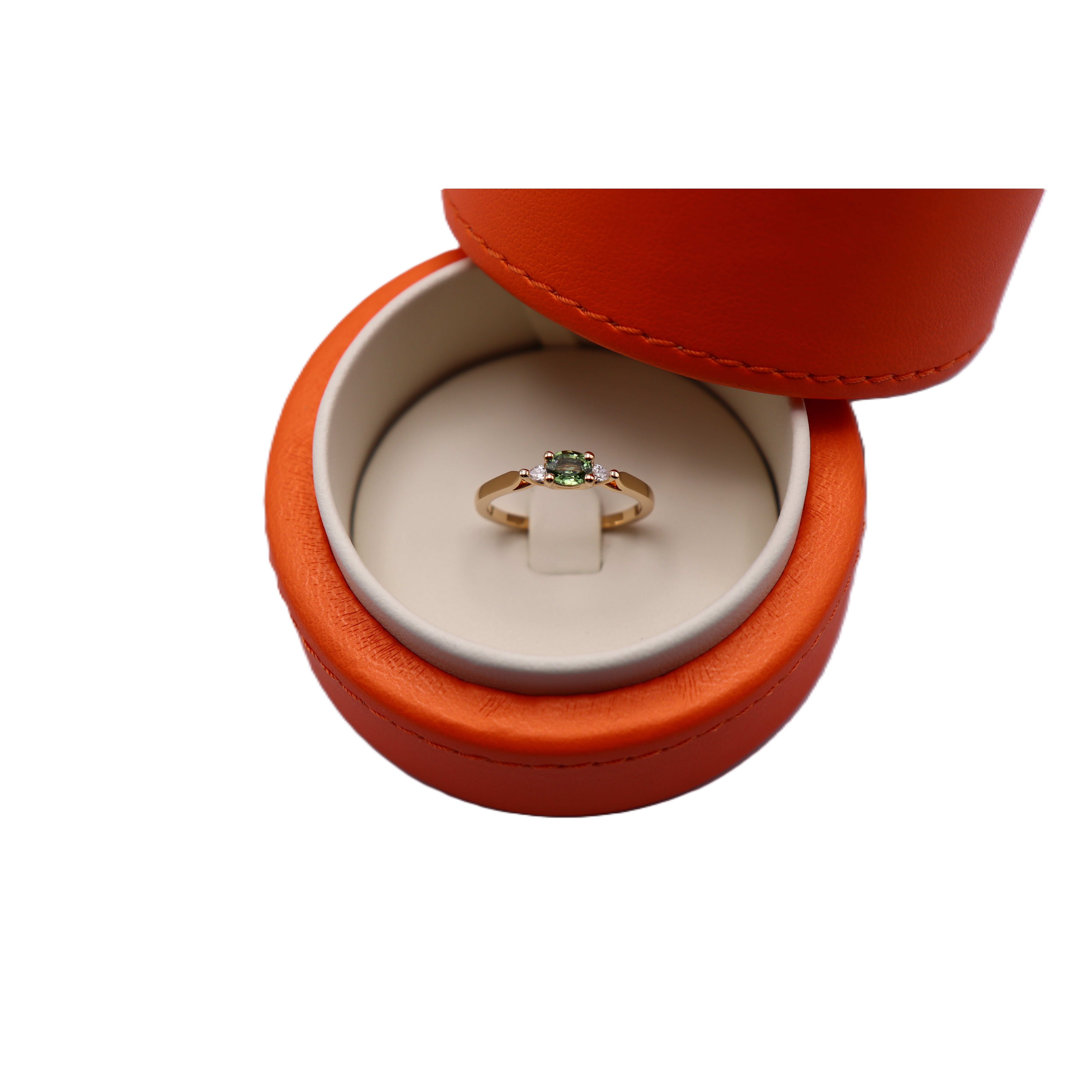 Solitaire accompagnée or rose, saphir vert et diamants vue 4