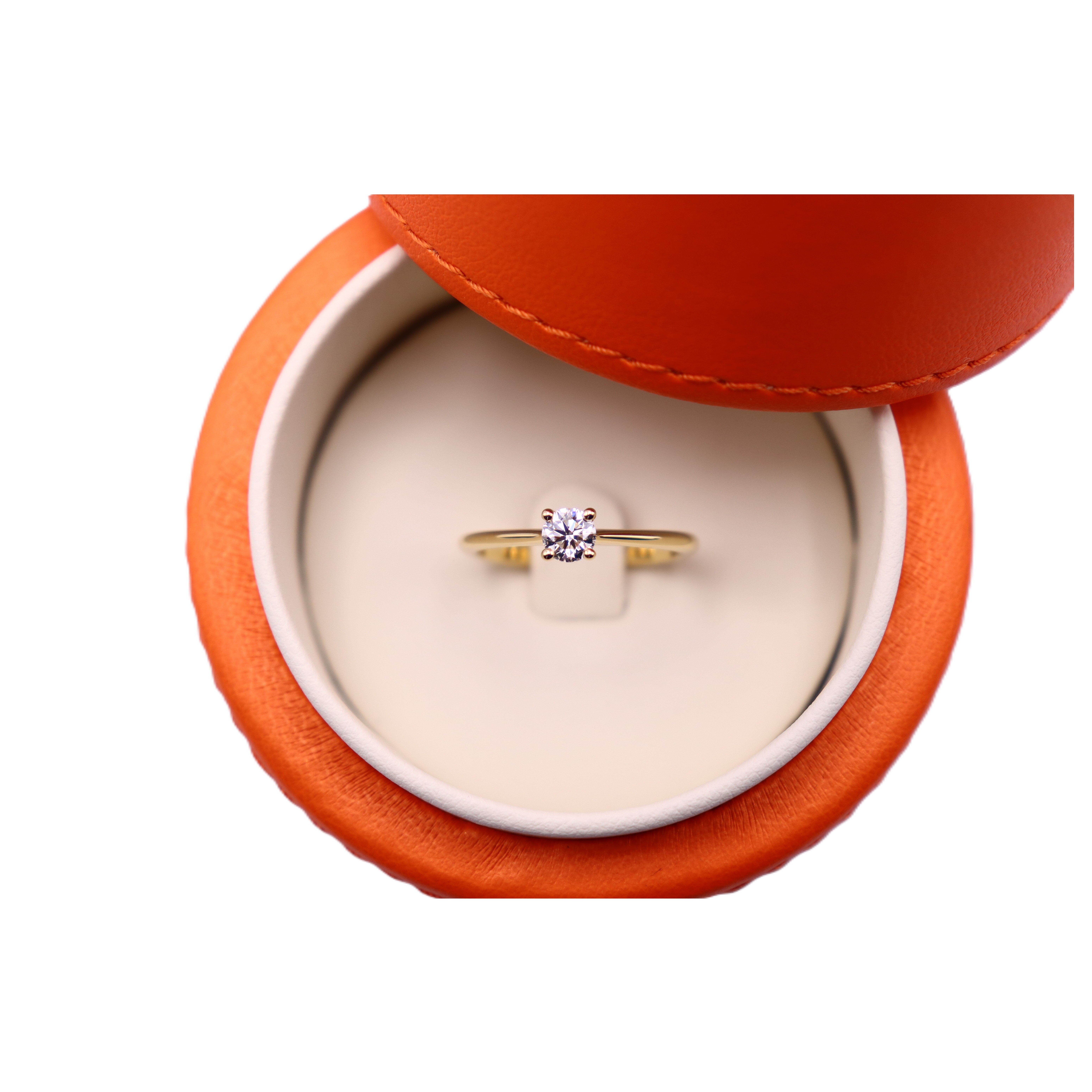 Solitaire Marianne en or jaune et diamant 0.30ct vue 3