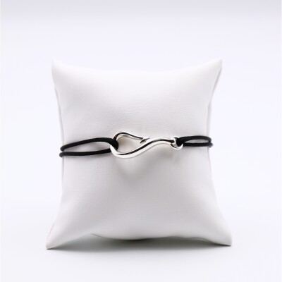 Bracelet hameçon en argent avec un cordon noir