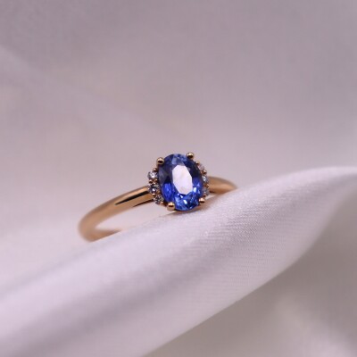 Bague Saphir accompagné