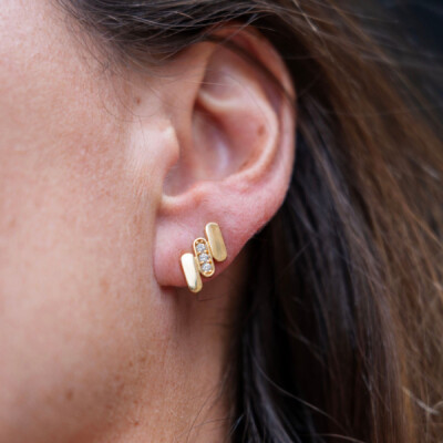 Boucles d'oreilles So Shocking Première Fois en or jaune et diamants