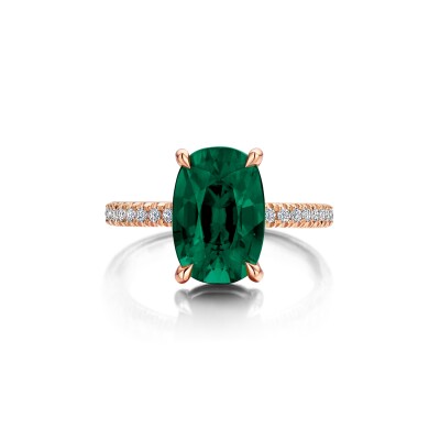 Green Tourmaline and Diamonds Ring