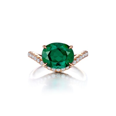 Candy Wave Collection - Green Tourmaline and Diamonds Ring, 18Kt Rosegold