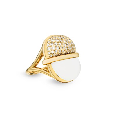 Amrita Round Ring in White Ceramic and Diamonds