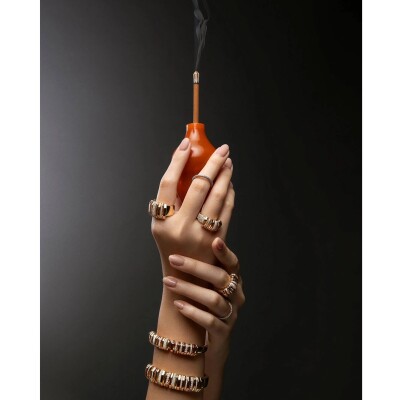 Small Whisper Ring with Pavé on Band and Half Diamond Links