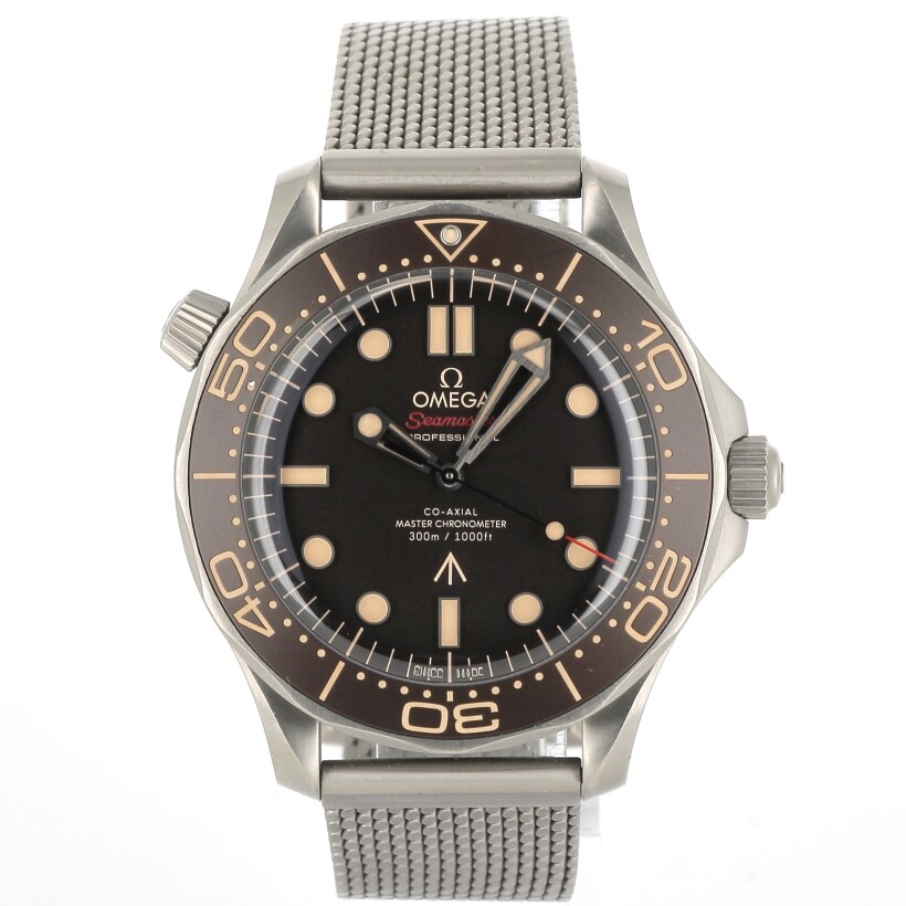 OMEGA Seamaster Diver 300M Co-Axial Master Chronometer Edition 007 42mm