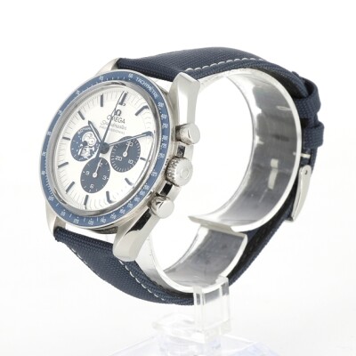 Speedmaster 50th anniversary "Silver Snoopy Award"