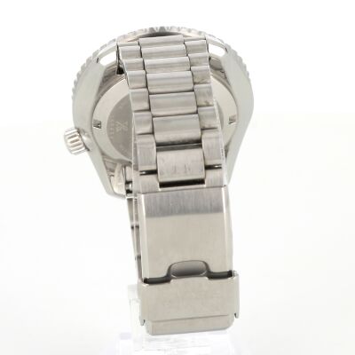 Prospex Diver's 200M "Dark Depths"