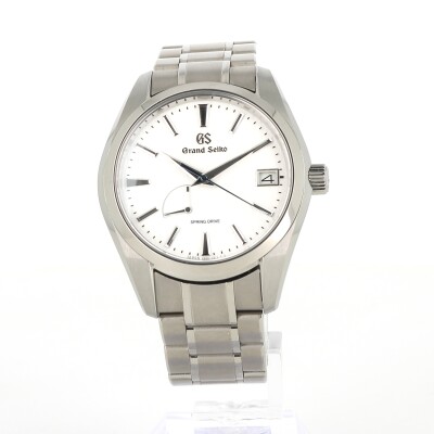 Heritage Spring Drive Snowflake