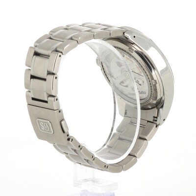 Heritage Spring Drive Snowflake